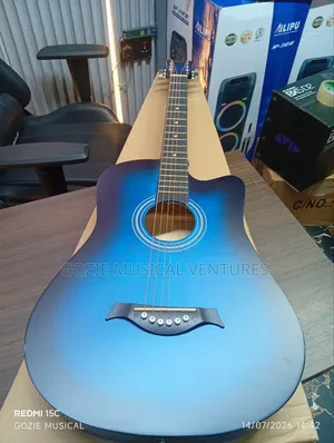 Kabat 38 Inches Acoustic Guitar 6 Strings It Comes With Bag Strap