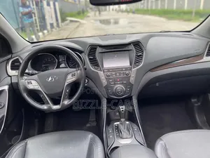 Hyundai Santa Fe 2017 Gray