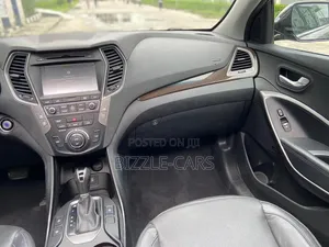 Hyundai Santa Fe 2017 Gray