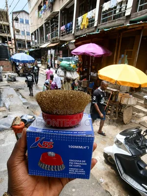 4" Cup Brush / Brass Nutless Wire Cup Brush