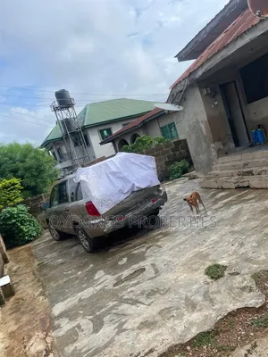 3bdrm Bungalow in Adeoje Estate, Oluyole for sale