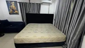 Standard 6x7 Velvet Bed Frame With Mattress – Neatly Used