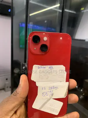 Apple iPhone 13 256 GB Red