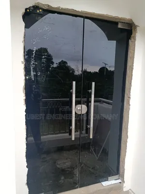 Double Frameless Door