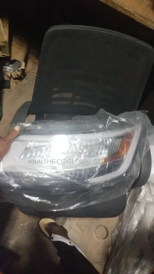 Ford Explorer Headlamp