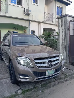 Mercedes-Benz GLK-Class 2011 Brown