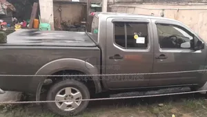 Nissan Frontier 2006 Gray