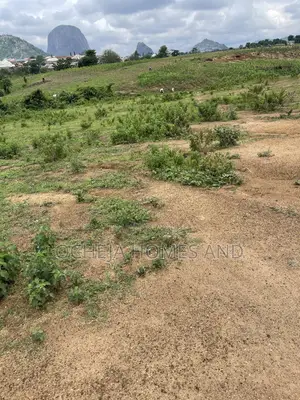 Kubwa 600sqm (On the Way to Brian’s and Hammers Bungalow Estate )