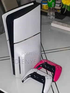 PS5 Slim With 2 Controllers Plus Fc26/Fc25