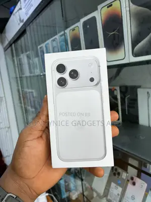 New Apple iPhone 17 Pro 1 TB Silver