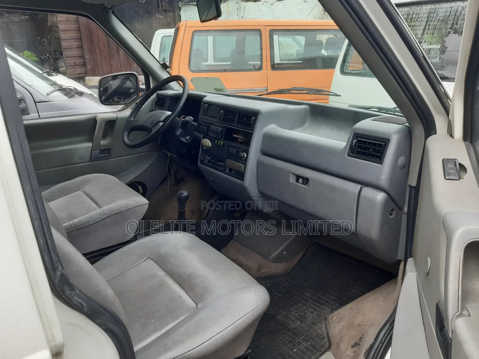 Volkswagen Transporter 2003 White