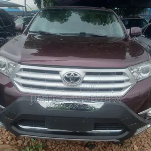 Toyota Highlander 2013 Maroon