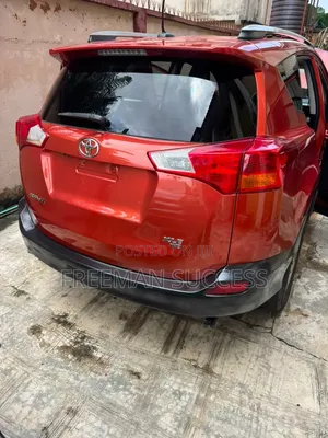 Toyota RAV4 2015 Orange