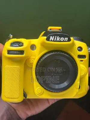 Nikon D7000