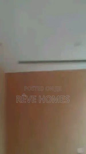 2bdrm Block of Flats in Adekunle for rent