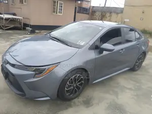 Toyota Corolla 2025 Gray