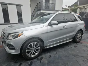 Mercedes-Benz GLE-Class 2016 Silver