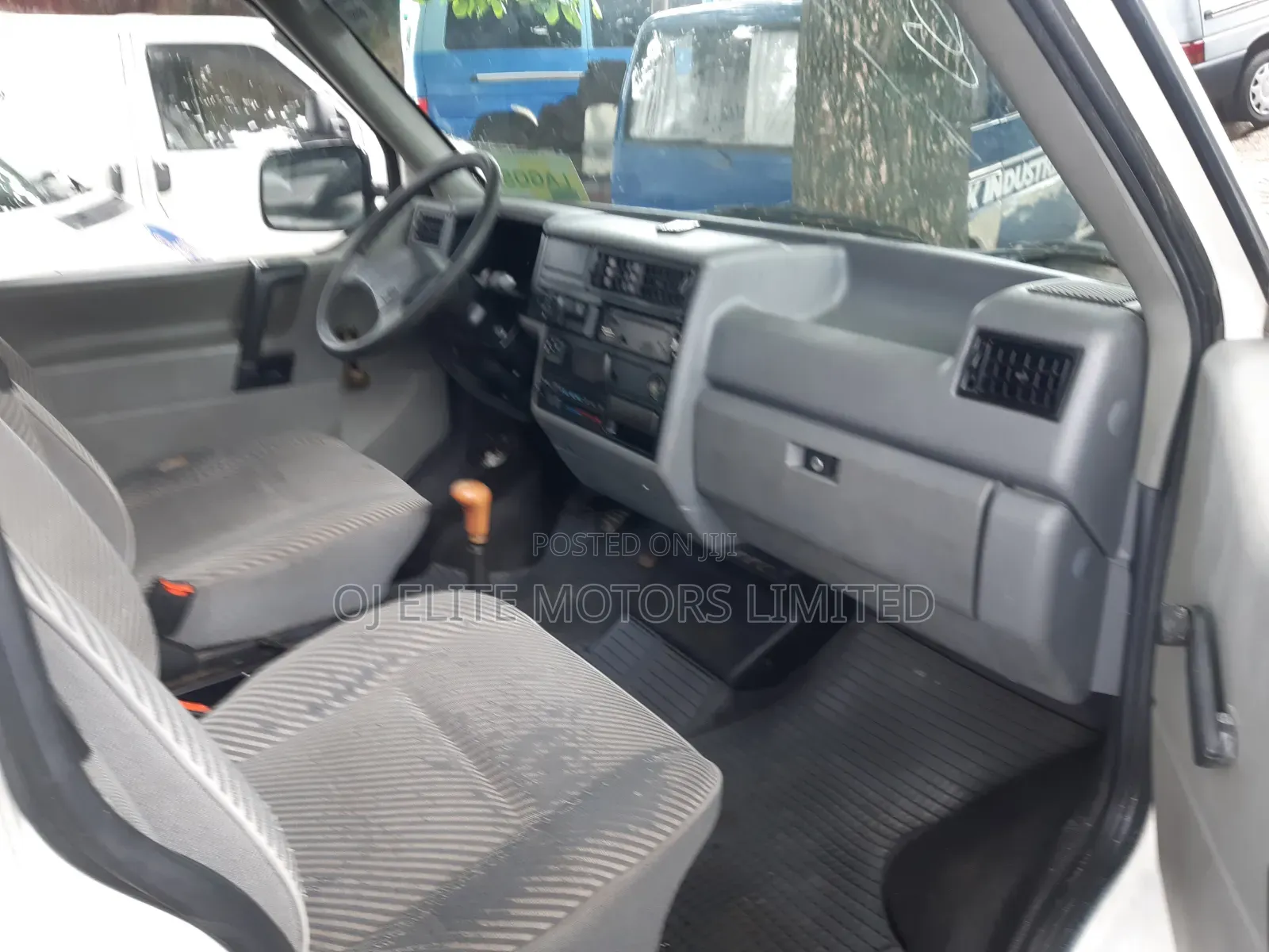 Volkswagen Transporter 2004 White
