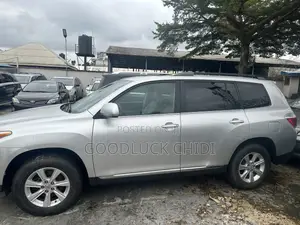 Toyota Highlander 2011 Silver