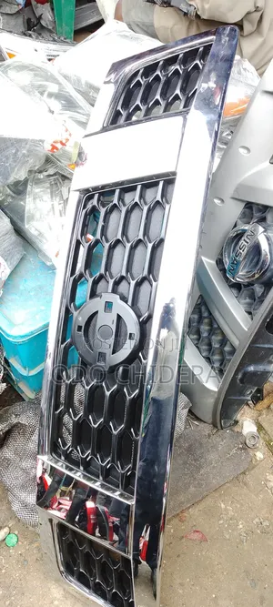 Front Grill Nissan Urvan Nv350 2015 Model