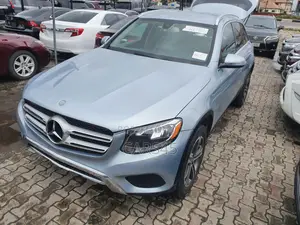 Mercedes-Benz GLC-Class 2017 Blue