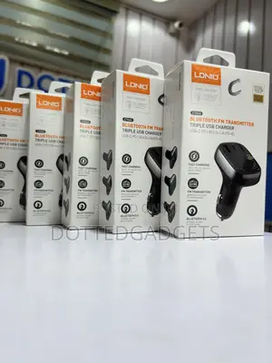 LDNIO C704Q Bluetooth FM Transmitter Triple USB Car Charger
