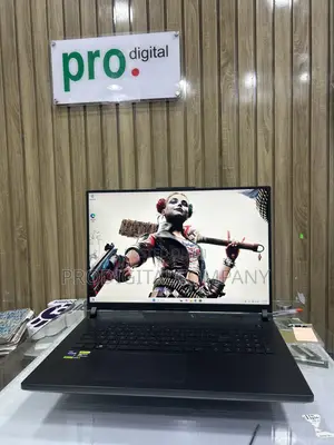 Laptop Asus ROG Strix G18 16GB Intel Core i9 SSD 1T