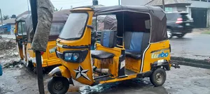 TVS King Deluxe Plus iTouch Start 2022 Yellow