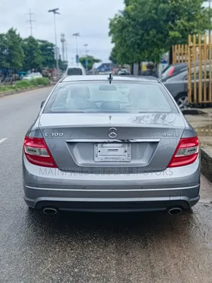 Mercedes-Benz C300 Luxury 4Matic Sedan AWD (3.0L 6cyl 7A) 2011 Silver