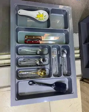 Inbuilt Utensil Rack