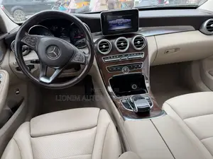 Mercedes-Benz C300 Luxury 4dr AWD 4Matic Sedan (2.0L 4cyl 7A) 2015 Blue