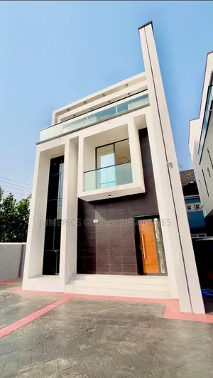 Furnished 5bdrm Duplex in Diamond Estate, Ipaja / Ipaja for sale