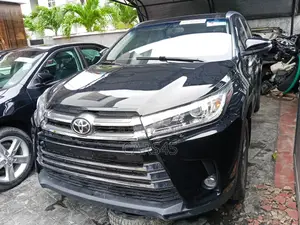 Toyota Highlander 2015 Black