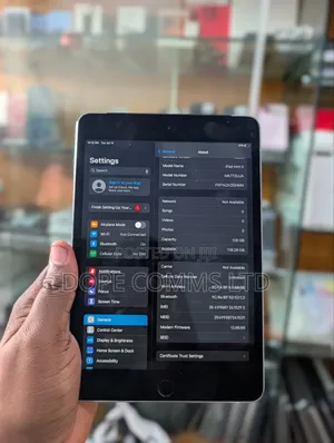 Apple iPad mini 4 128 GB Gray