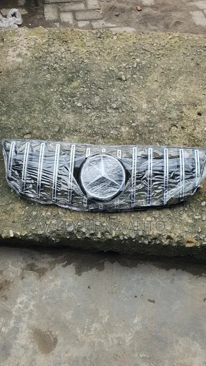 GLk GT GRILLE 2015