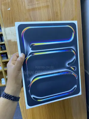 New Apple iPad Pro 13 (2024) 256 GB Black
