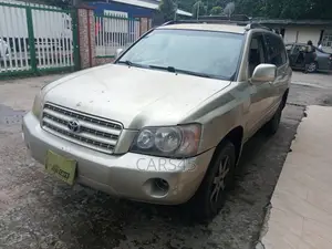 Toyota Highlander 2002 Gold