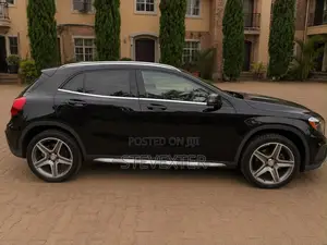 Mercedes-Benz GLA-Class GLA250 4MATIC 4dr SUV AWD (2.0L 4cyl Turbo 7AM)