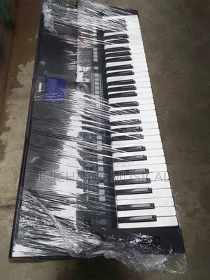 Yamaha PSR-S650 Professional Keyboard – Neat UK Used