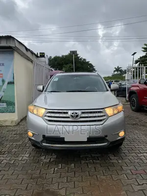 Toyota Highlander 2012 Silver