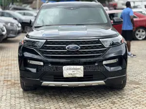 Ford Explorer XLT 2021 Black