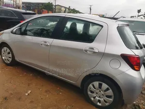 Toyota Yaris 2017 Silver