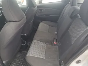 Toyota Yaris 2017 Silver
