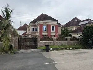5bdrm Duplex in Fynestone Estate,, Life Camp for sale
