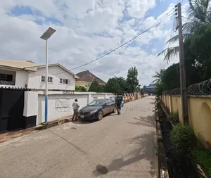 5bdrm Duplex in Dbs Road,  Oshimili for rent