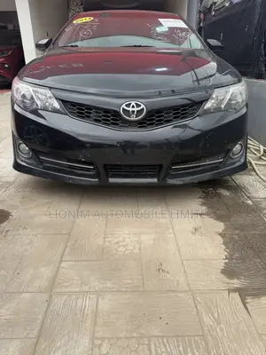 Toyota Camry SE 4dr Sedan (2.5L 4cyl 6A) 2012 Black