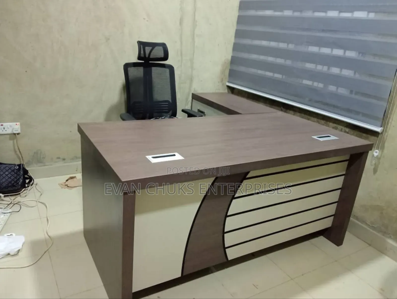 1 .6 Meter Office Table