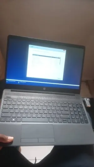 Laptop HP 250 G7 4GB Intel Celeron SSD 128GB