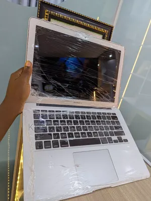 Laptop Apple MacBook Air 2018 8GB Intel Core i5 SSD 128GB