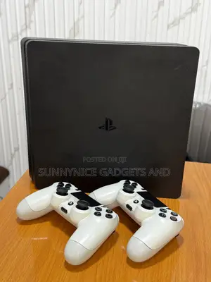 PS4 Slim UK Used